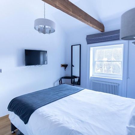 Apartment 6 At Number 8: City Centre, 1 Bedroom, Sofa Bed In Lounge Canterbury Eksteriør bilde