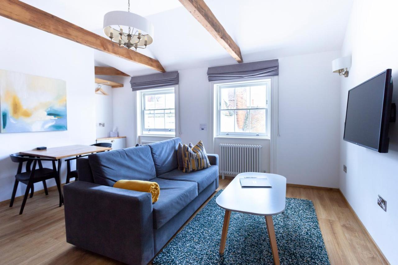 Apartment 6 At Number 8: City Centre, 1 Bedroom, Sofa Bed In Lounge Canterbury Eksteriør bilde